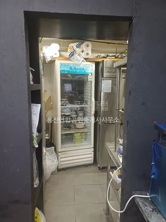 청파동3가 상가 월세 15평 2,000만 / 90만