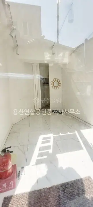 청파동3가 상가 월세 4.5평 1,500만 / 70만